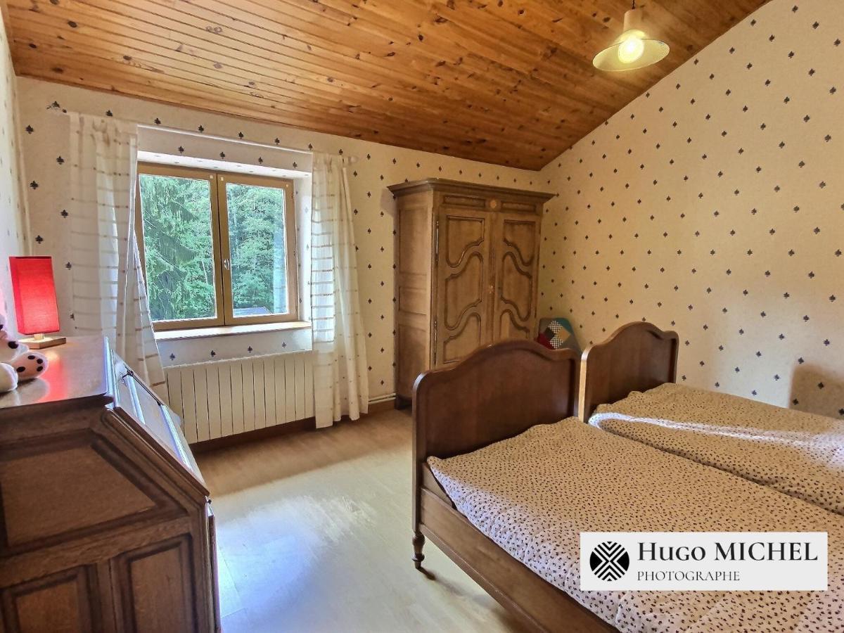 Les Volets Bleus Villa La Chapelle-aux-Bois Exteriör bild